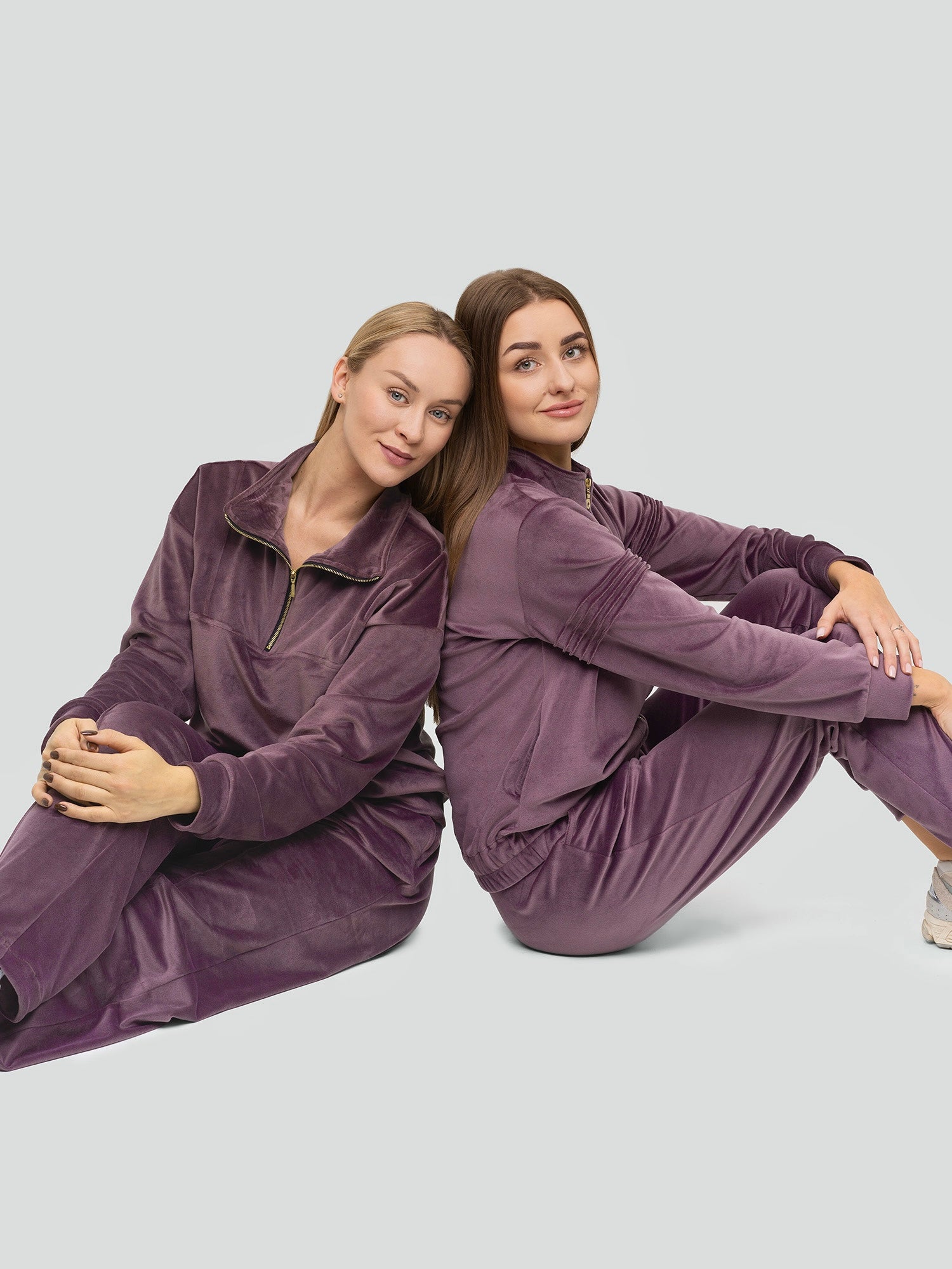 Veliūrinis laisvalaikio kostiumas "Soft lavender"
