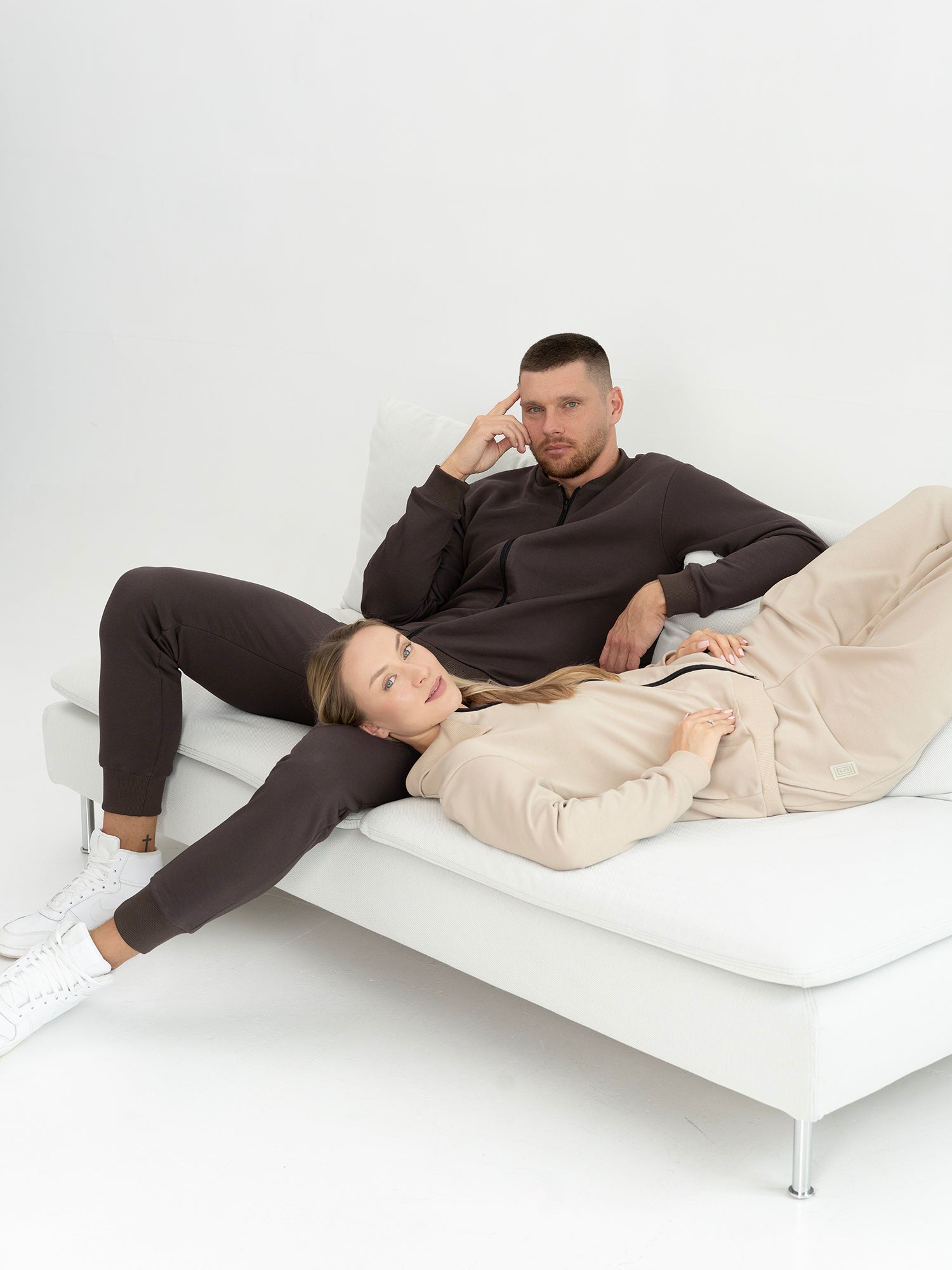 Laisvalaikio kostiumas "Flow" beige