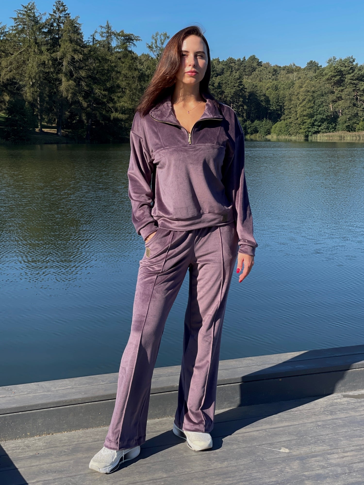 Veliūrinis laisvalaikio kostiumas "Soft shine lavender"