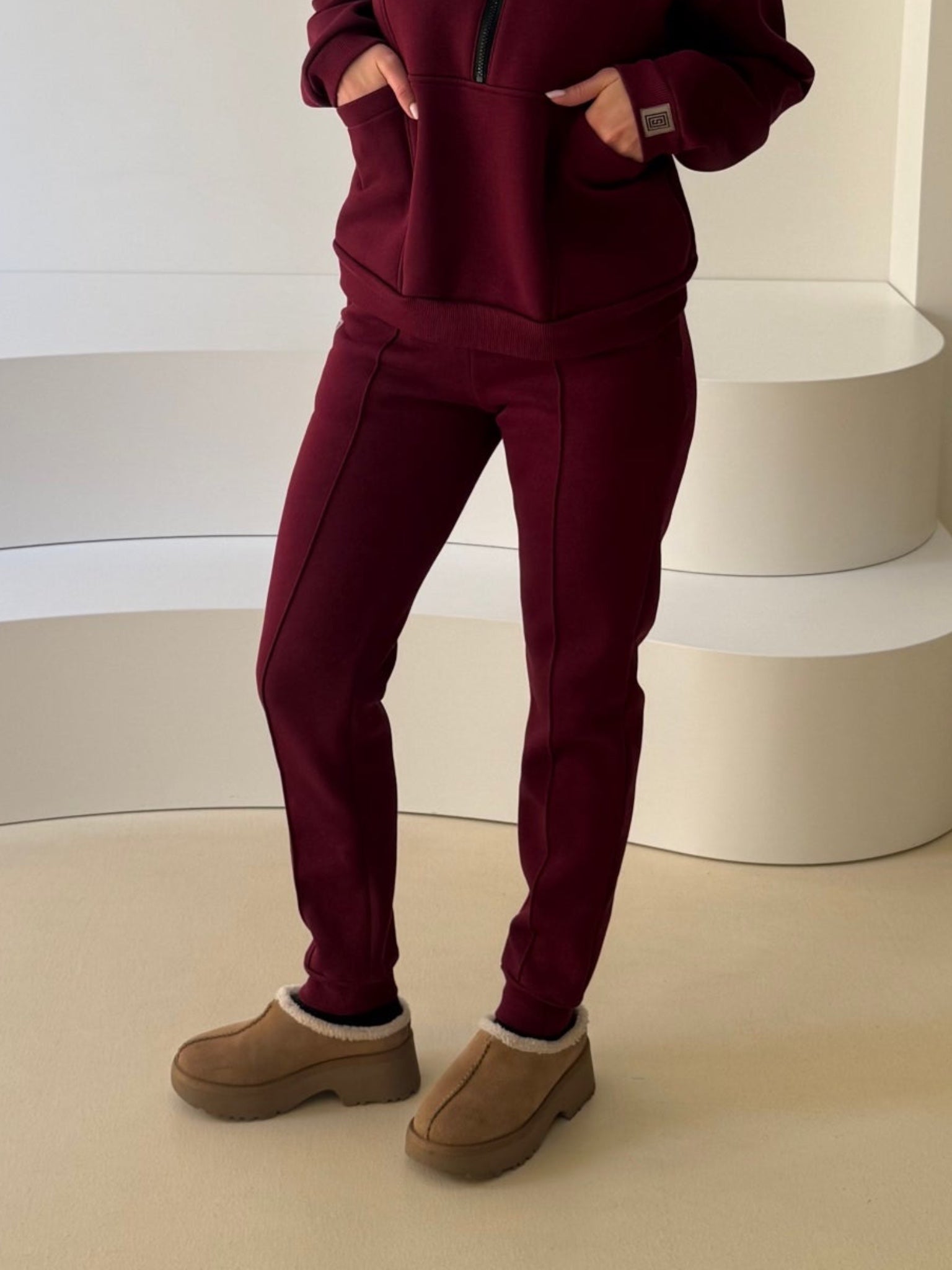 Laisvalaikio kelnės "Luxury" su pūkeliu (spalva pasirinktinai)