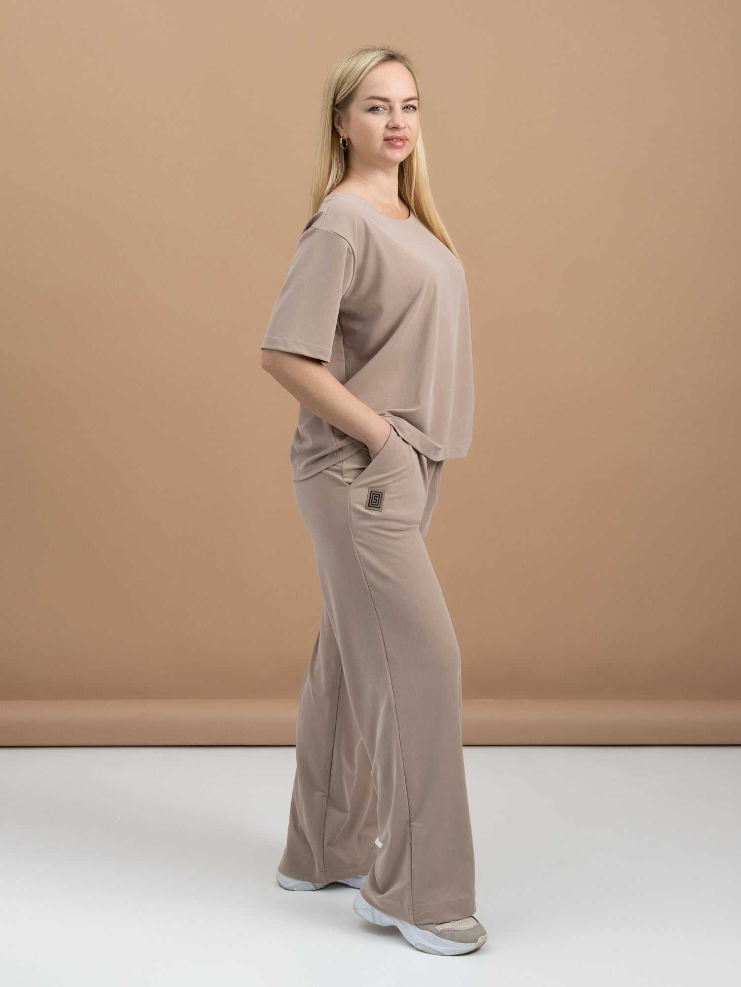 Chocolate Tracksuit "Aura" (Copy) 