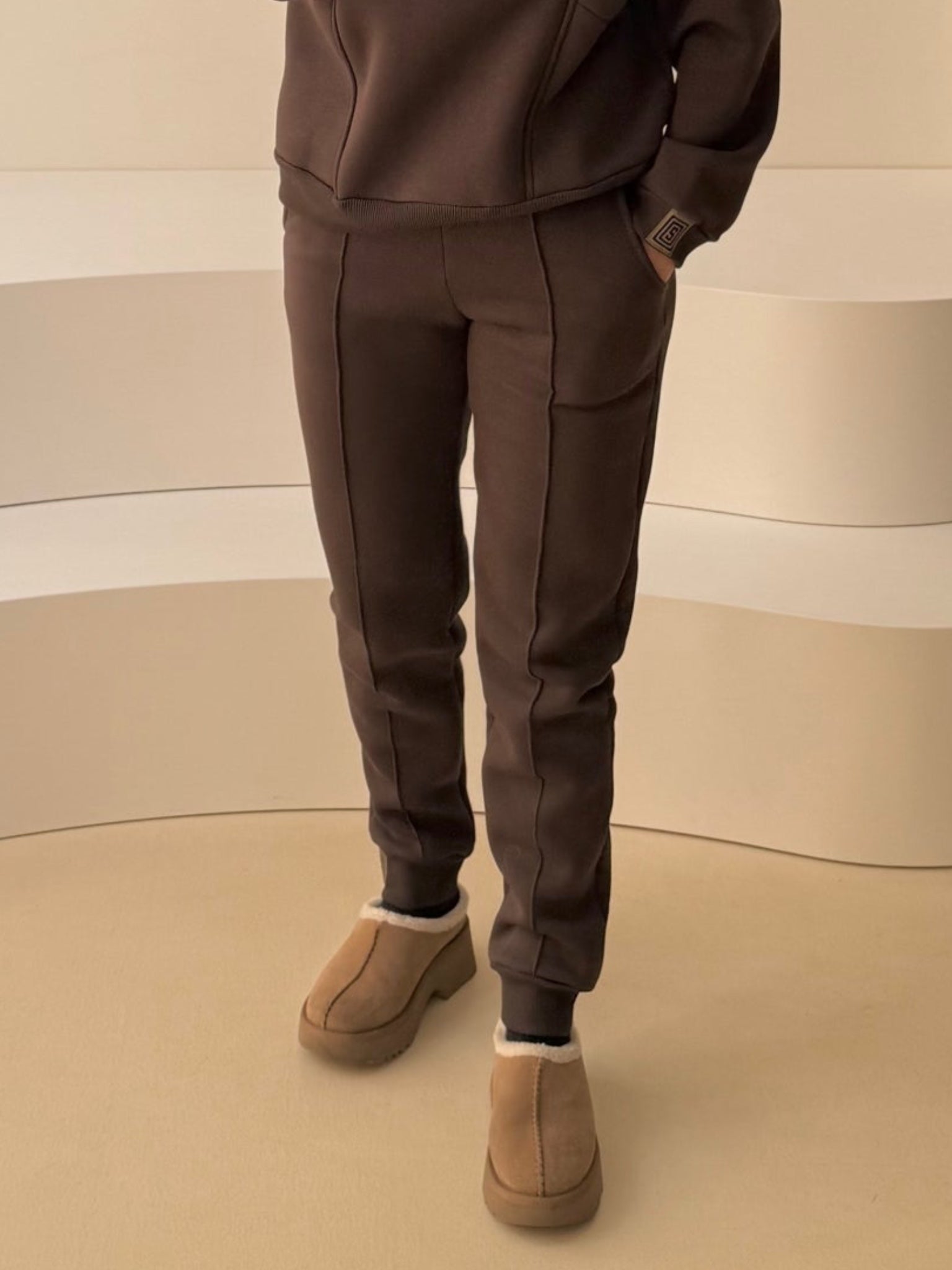 Laisvalaikio kelnės "Luxury" su pūkeliu (spalva pasirinktinai)