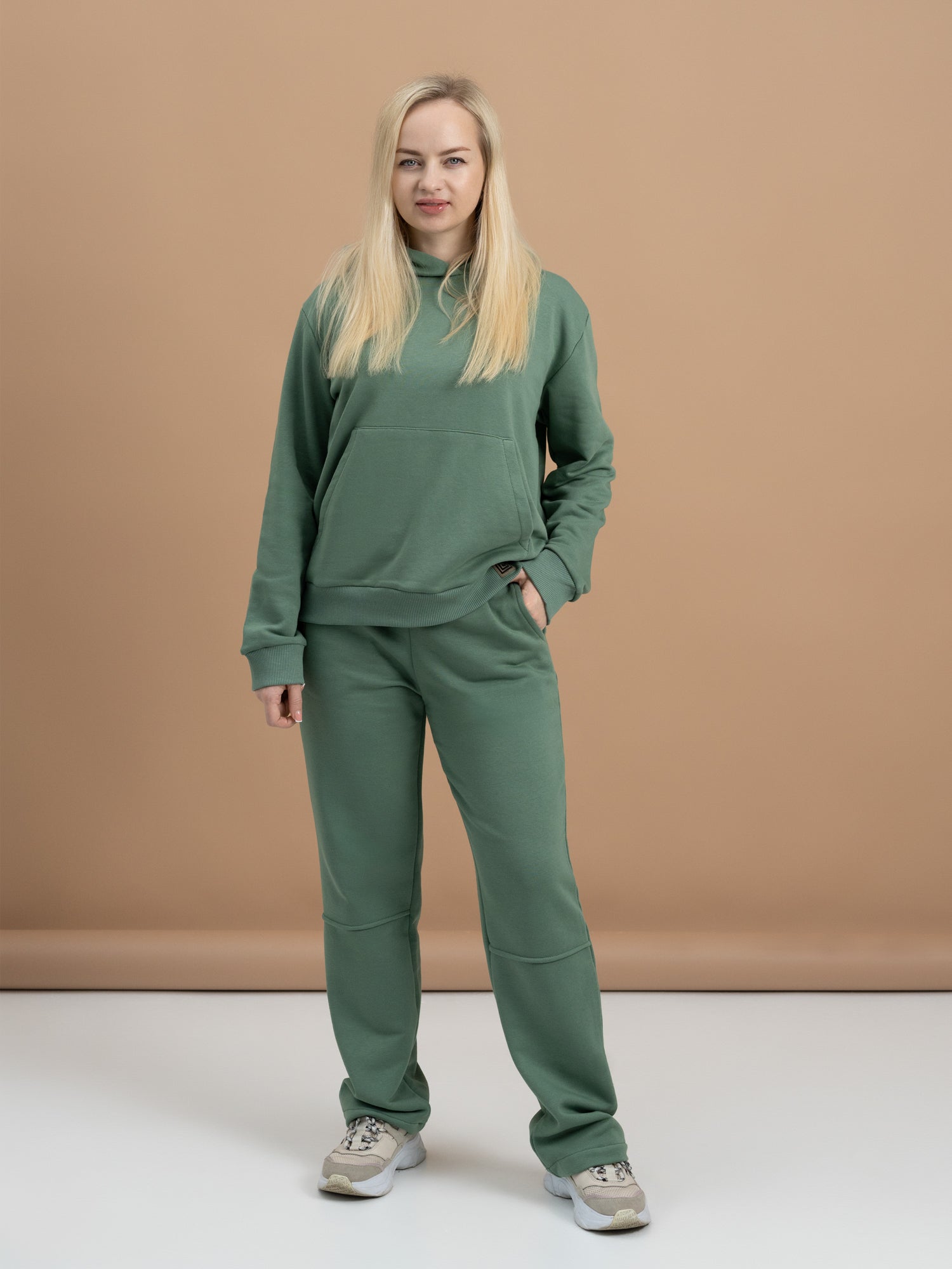 Tracksuit "Freedom Hood" pistachio (Copy) 