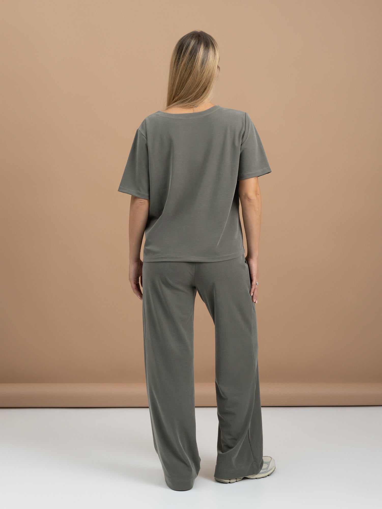 Creamy Tracksuit "Aura" (Copy) 