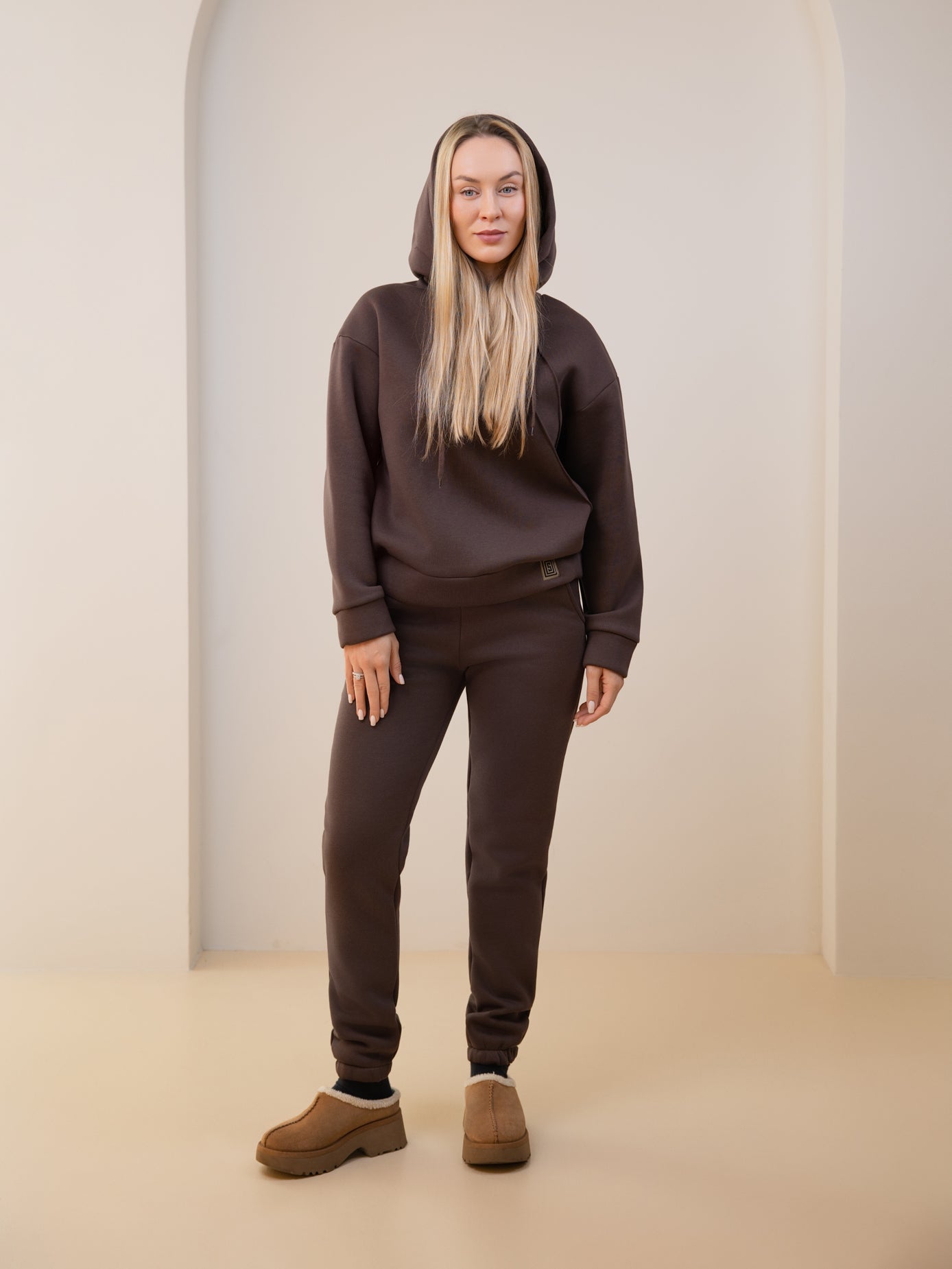 Chocolate Tracksuit "Comfort" with fluff
