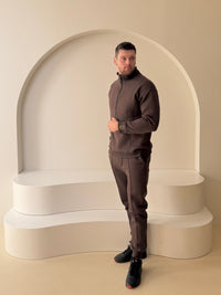 Šokoladinis laisvalaikio kostiumas "Luxury" su pūkeliu