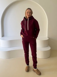 Burgundiškas laisvalaikio kostiumas "Comfort" su pūkeliu