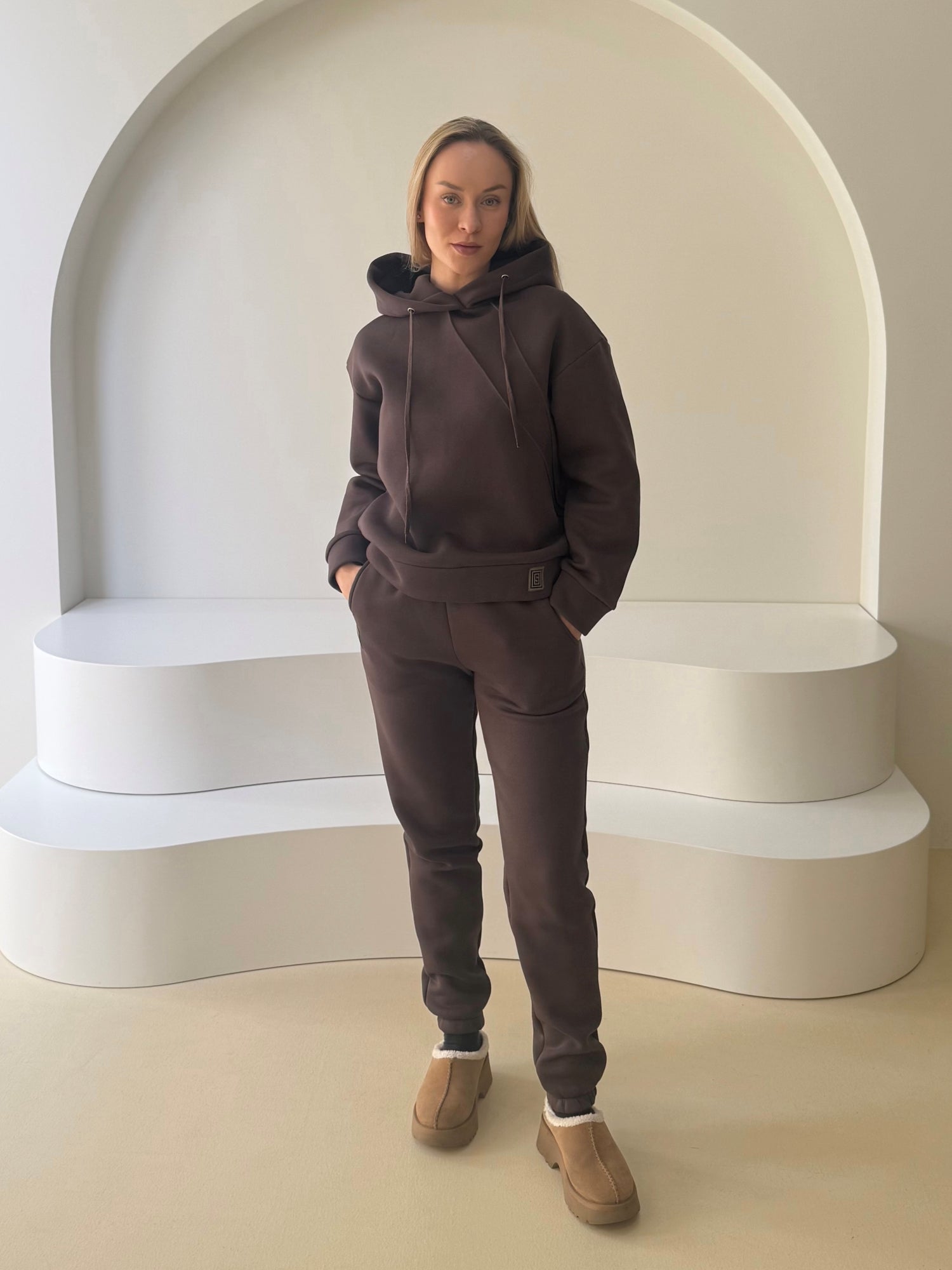 Chocolate Tracksuit "Comfort" with fluff